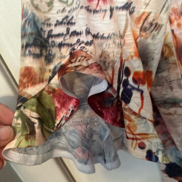 From Time and Tru It's a 2X with 3 quarter ruffel sleeves . - Picture 6 of 7